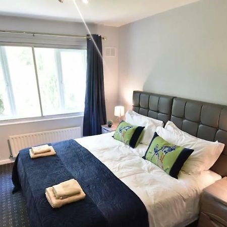 3-Bedroom Comfy Home In 索利赫尔 外观 照片